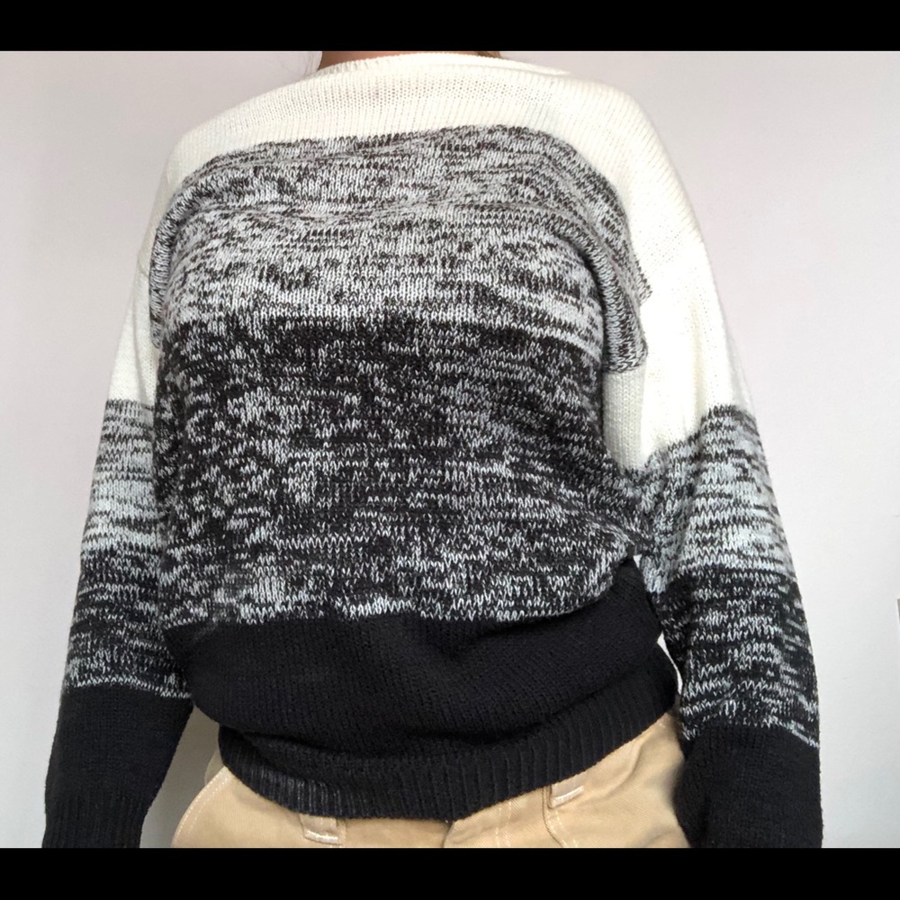 Cream and black cropped sleeve sweater